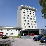 Bastion Papendrecht 3* ドルドレヒト
