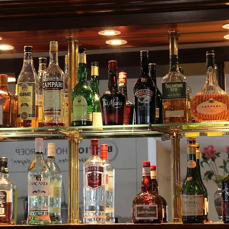 多德雷赫特/帕彭德雷赫特堡垒酒店 酒店