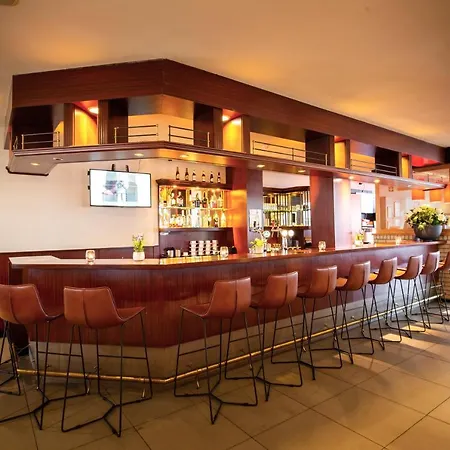 多德雷赫特/帕彭德雷赫特堡垒酒店 酒店